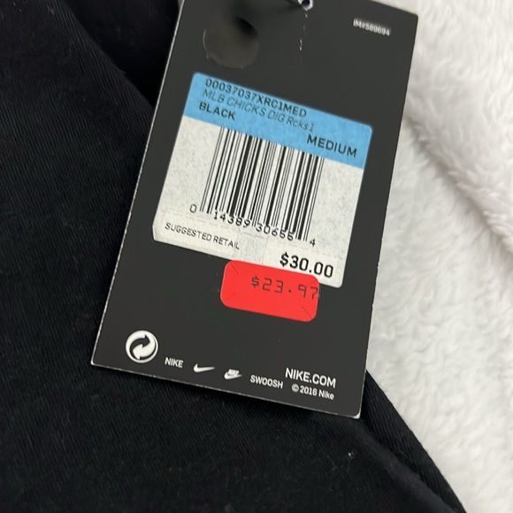 Nike brand new with tags t shirt - Picture 2 of 4